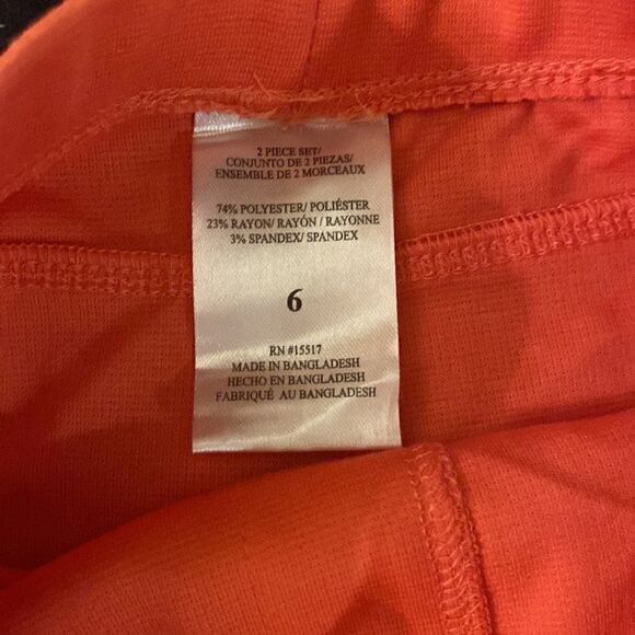 Size 6 leggings. Black is a capri length and the peach is regular length. - Picture 7 of 7